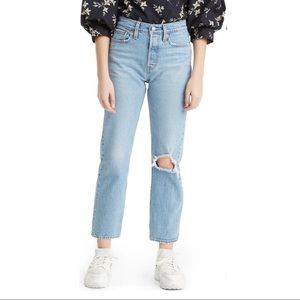 Levi’s Wedgie Straight Ripped High Waist Jeans 27